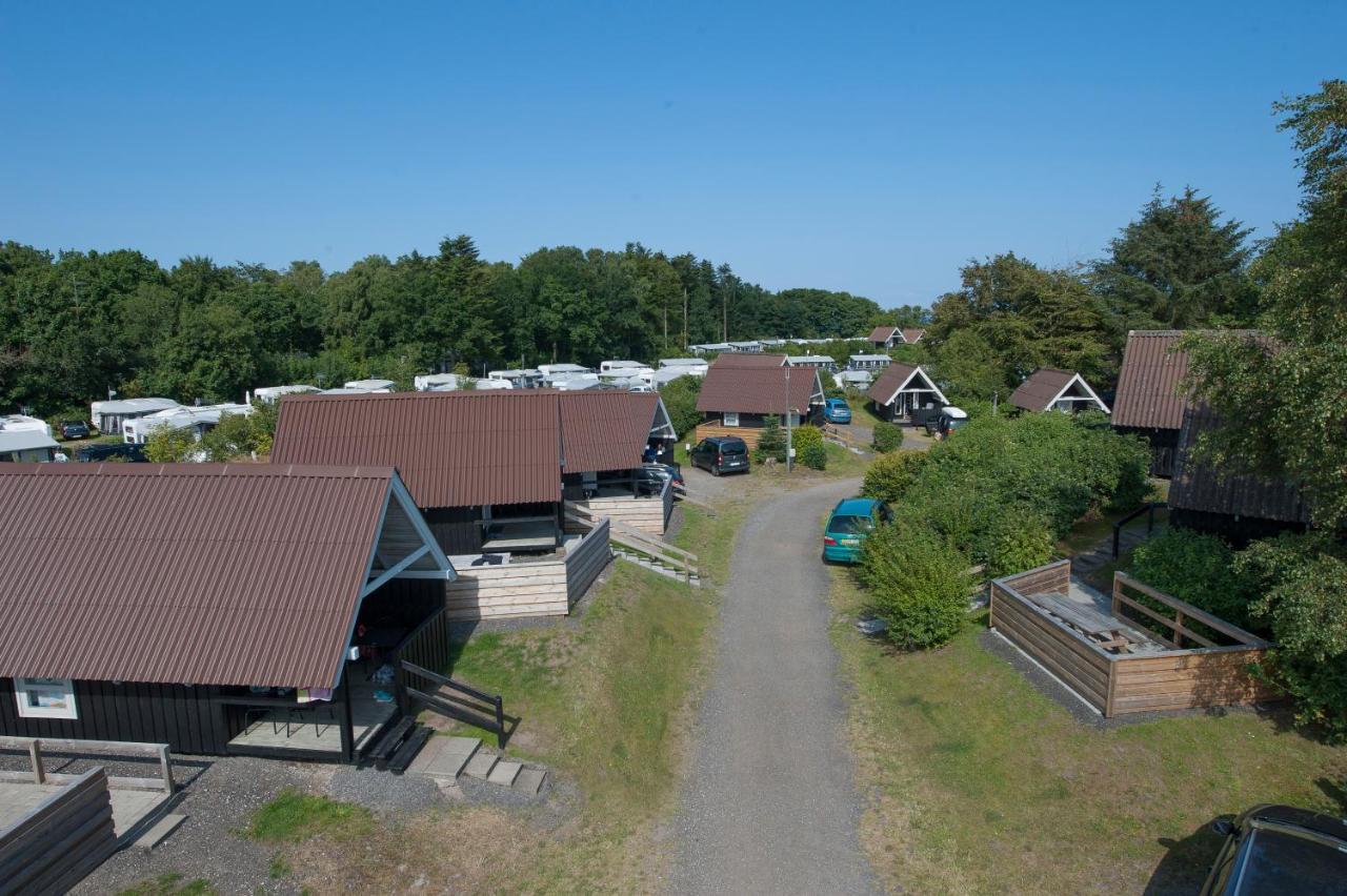 Svalereden Strand Camping Cottages Sæby Exterior photo