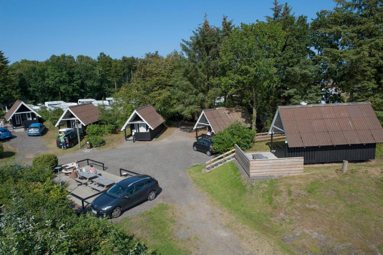 Svalereden Strand Camping Cottages Sæby Exterior photo